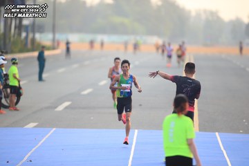 BINH DUONG NEW CITY HALF MARATHON 2024 - Ảnh #1739333
