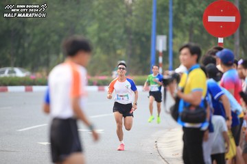 BINH DUONG NEW CITY HALF MARATHON 2024 - Ảnh #1736246