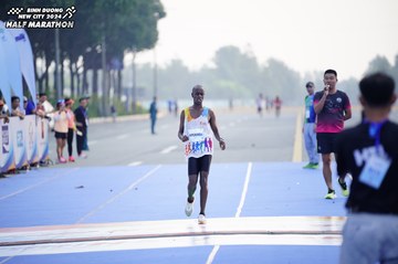 BINH DUONG NEW CITY HALF MARATHON 2024 - Ảnh #1772621