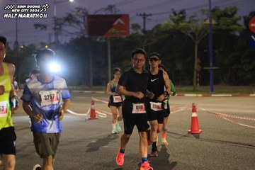 BINH DUONG NEW CITY HALF MARATHON 2024 - Ảnh #1741136