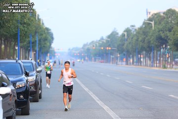 BINH DUONG NEW CITY HALF MARATHON 2024 - Ảnh #1739549