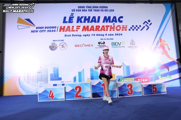 BINH DUONG NEW CITY HALF MARATHON 2024 - Ảnh #1737671