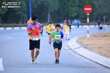 BINH DUONG NEW CITY HALF MARATHON 2024 - Ảnh #1725594