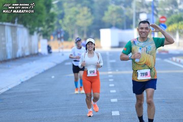 BINH DUONG NEW CITY HALF MARATHON 2024 - Ảnh #1769189