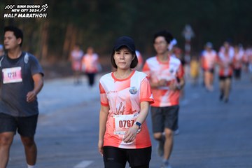 BINH DUONG NEW CITY HALF MARATHON 2024 - Ảnh #1772018