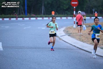 BINH DUONG NEW CITY HALF MARATHON 2024 - Ảnh #1726069