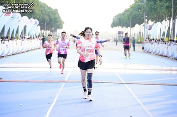 BINH DUONG NEW CITY HALF MARATHON 2024 - Ảnh #1758277