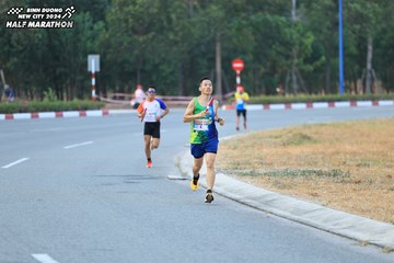 BINH DUONG NEW CITY HALF MARATHON 2024 - Ảnh #1735303
