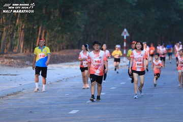 BINH DUONG NEW CITY HALF MARATHON 2024 - Ảnh #1771799