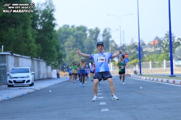 BINH DUONG NEW CITY HALF MARATHON 2024 - Ảnh #1763728