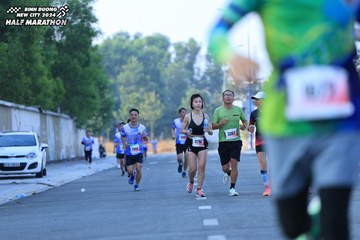BINH DUONG NEW CITY HALF MARATHON 2024 - Ảnh #1765788