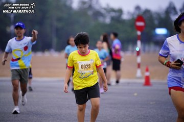 BINH DUONG NEW CITY HALF MARATHON 2024 - Ảnh #1725616
