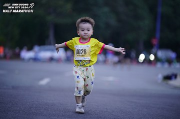 BINH DUONG NEW CITY HALF MARATHON 2024 - Ảnh #1724880