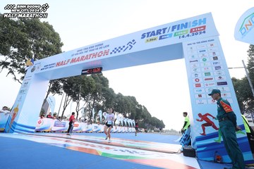 BINH DUONG NEW CITY HALF MARATHON 2024 - Ảnh #1738279
