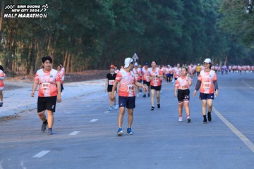 BINH DUONG NEW CITY HALF MARATHON 2024 - Ảnh #1772038