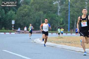 BINH DUONG NEW CITY HALF MARATHON 2024 - Ảnh #1735702