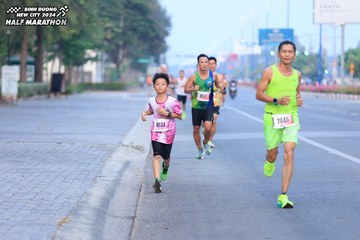 BINH DUONG NEW CITY HALF MARATHON 2024 - Ảnh #1767258