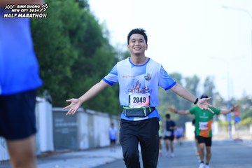 BINH DUONG NEW CITY HALF MARATHON 2024 - Ảnh #1768261