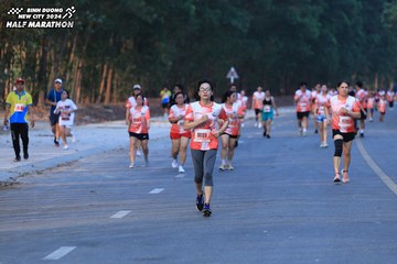 BINH DUONG NEW CITY HALF MARATHON 2024 - Ảnh #1772533