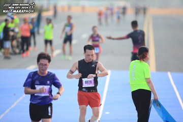 BINH DUONG NEW CITY HALF MARATHON 2024 - Ảnh #1739526