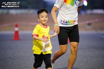 BINH DUONG NEW CITY HALF MARATHON 2024 - Ảnh #1725927