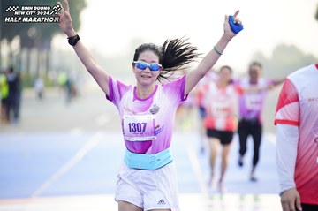 BINH DUONG NEW CITY HALF MARATHON 2024 - Ảnh #1758490