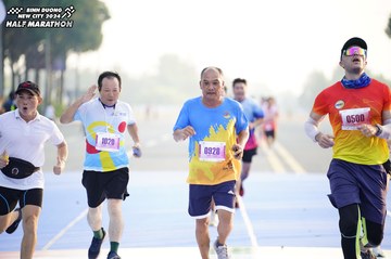 BINH DUONG NEW CITY HALF MARATHON 2024 - Ảnh #1758412
