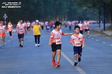 BINH DUONG NEW CITY HALF MARATHON 2024 - Ảnh #1772214