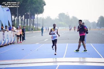 BINH DUONG NEW CITY HALF MARATHON 2024 - Ảnh #1772599