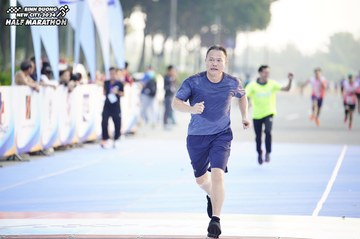 BINH DUONG NEW CITY HALF MARATHON 2024 - Ảnh #1758054