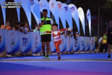 BINH DUONG NEW CITY HALF MARATHON 2024 - Ảnh #1729295