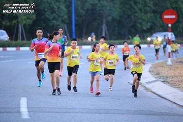 BINH DUONG NEW CITY HALF MARATHON 2024 - Ảnh #1726321