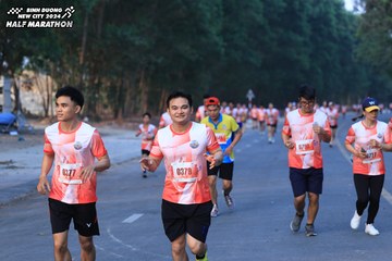 BINH DUONG NEW CITY HALF MARATHON 2024 - Ảnh #1750921