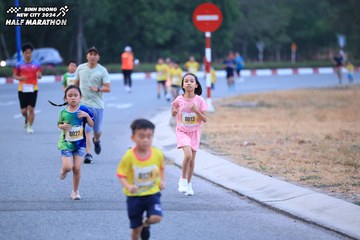 BINH DUONG NEW CITY HALF MARATHON 2024 - Ảnh #1726404