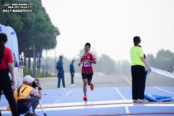 BINH DUONG NEW CITY HALF MARATHON 2024 - Ảnh #1771100