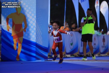 BINH DUONG NEW CITY HALF MARATHON 2024 - Ảnh #1729300