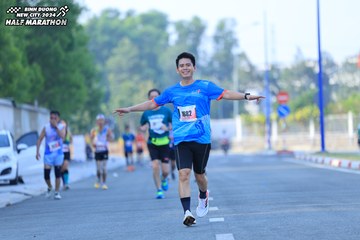 BINH DUONG NEW CITY HALF MARATHON 2024 - Ảnh #1767710
