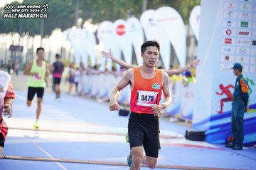 BINH DUONG NEW CITY HALF MARATHON 2024 - Ảnh #1762707