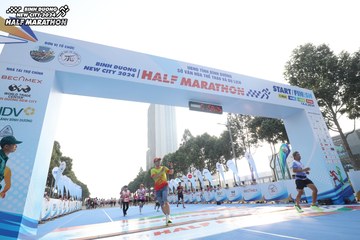 BINH DUONG NEW CITY HALF MARATHON 2024 - Ảnh #1821707