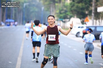 BINH DUONG NEW CITY HALF MARATHON 2024 - Ảnh #1755392