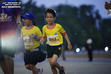 BINH DUONG NEW CITY HALF MARATHON 2024 - Ảnh #1725993