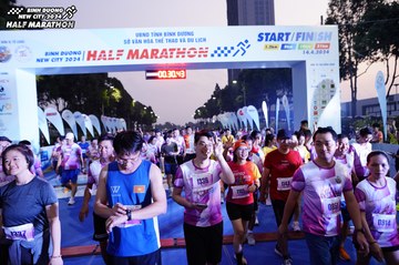 BINH DUONG NEW CITY HALF MARATHON 2024 - Ảnh #1737389
