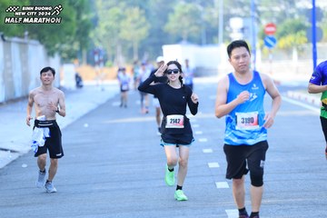 BINH DUONG NEW CITY HALF MARATHON 2024 - Ảnh #1770178