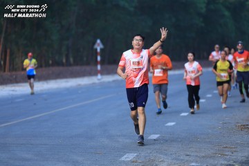 BINH DUONG NEW CITY HALF MARATHON 2024 - Ảnh #1750209