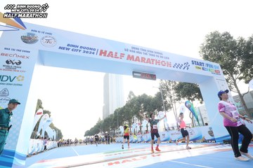 BINH DUONG NEW CITY HALF MARATHON 2024 - Ảnh #1822232