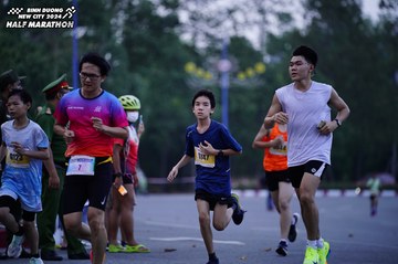 BINH DUONG NEW CITY HALF MARATHON 2024 - Ảnh #1724490