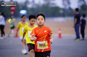 BINH DUONG NEW CITY HALF MARATHON 2024 - Ảnh #1725525