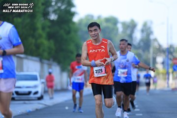BINH DUONG NEW CITY HALF MARATHON 2024 - Ảnh #1765920