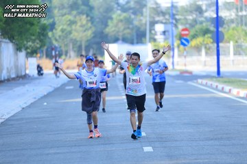 BINH DUONG NEW CITY HALF MARATHON 2024 - Ảnh #1770224