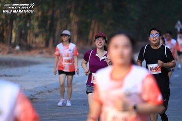 BINH DUONG NEW CITY HALF MARATHON 2024 - Ảnh #1772655